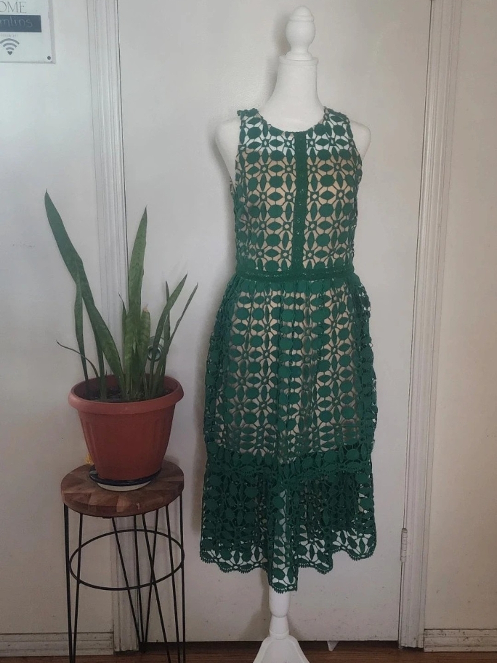 Green Lace Midi Dress - Sleeveless Floral Crochet